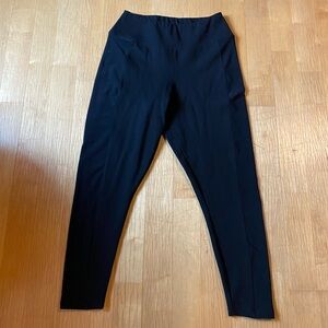 Sympli Black High-Rise Ponte Leggings Cropped